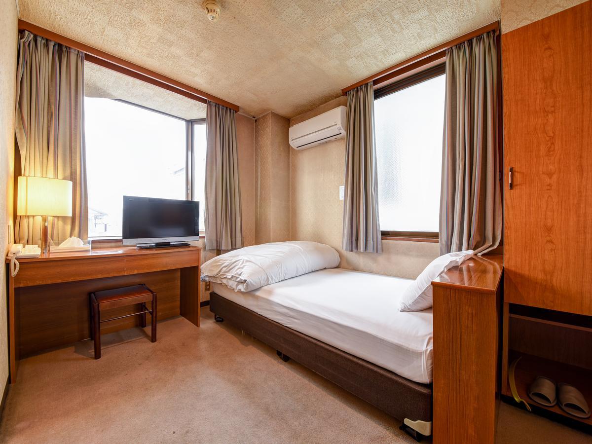 Green Business Hotel Fukuyama Luaran gambar